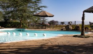 Holiday Home in Kenya ziwa pool