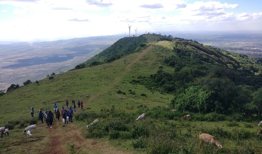 Top 10 Essentials for a Day Hike in Kenya